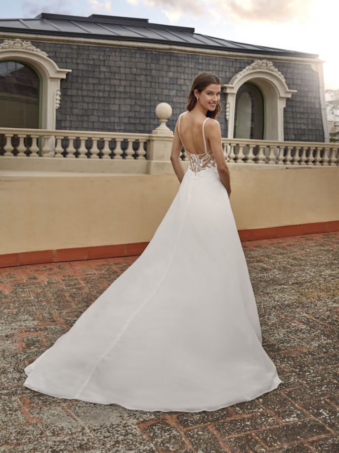 Amelie 45008 back.jpg